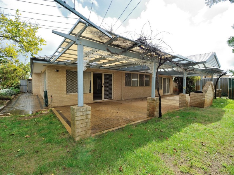 26 Jaywick Close, Safety Bay WA 6169