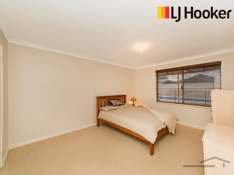 7 Virginia Turn, Madora Bay WA 6210