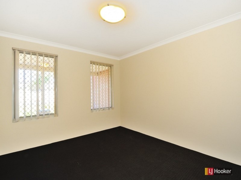 52 Grove Street, Shoalwater WA 6169