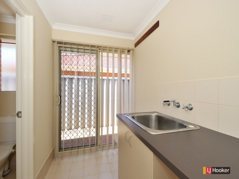 52 Grove Street, Shoalwater WA 6169