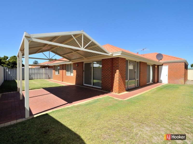 52 Grove Street, Shoalwater WA 6169