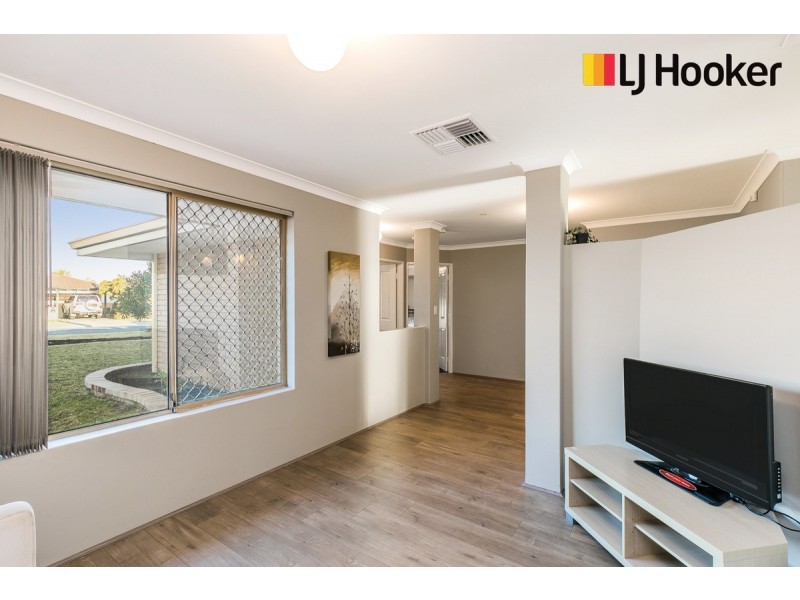 4 Tana Court, Waikiki WA 6169