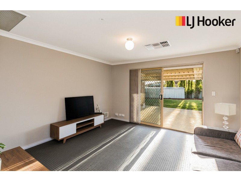 4 Tana Court, Waikiki WA 6169