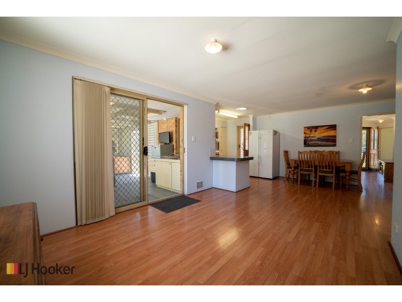 14 Bayonne Gardens, Port Kennedy WA 6172