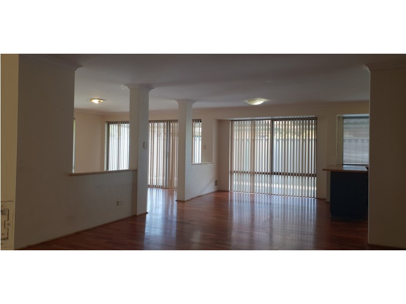 6 Montoro Drive, Port Kennedy WA 6172