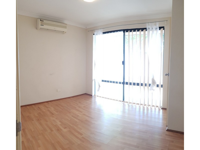 6 Montoro Drive, Port Kennedy WA 6172