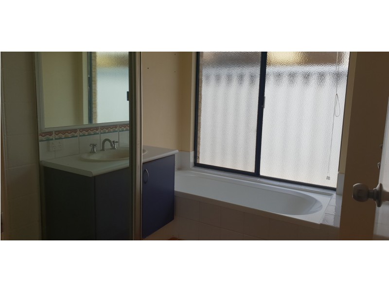 6 Montoro Drive, Port Kennedy WA 6172