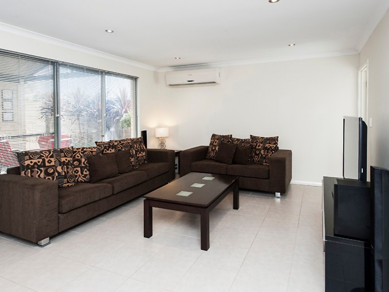 5/2 Pemberton Boulevard, Baldivis WA 6171