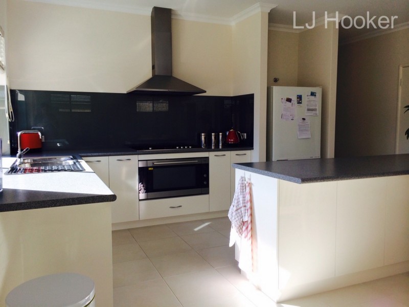 15 Woodhill Road, Baldivis WA 6171