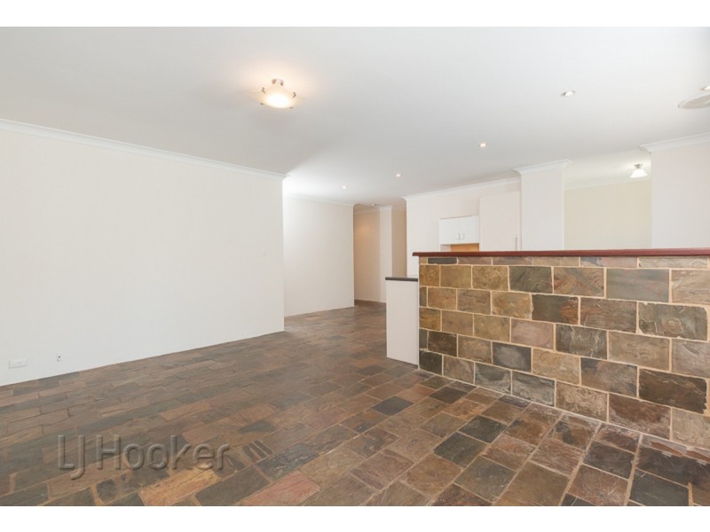 24 Carnegie Loop, Cooloongup WA 6168