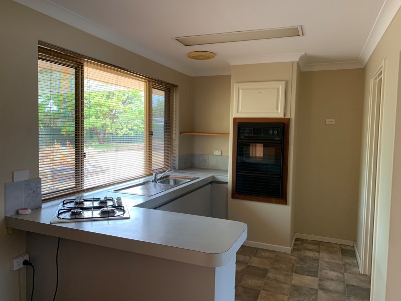 7 Rakoa Place, Cooloongup WA 6168