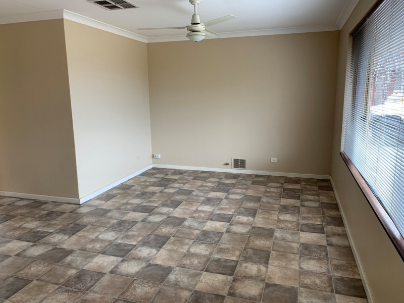 7 Rakoa Place, Cooloongup WA 6168