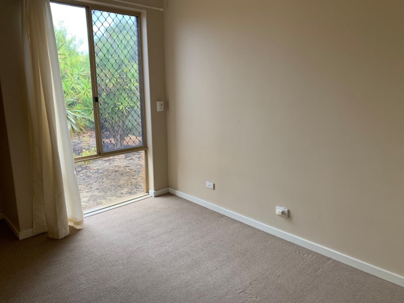 7 Rakoa Place, Cooloongup WA 6168