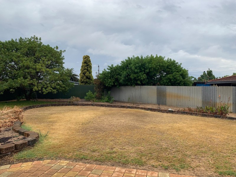 7 Rakoa Place, Cooloongup WA 6168