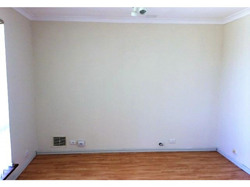 7 Jubilee Drive, Waikiki WA 6169