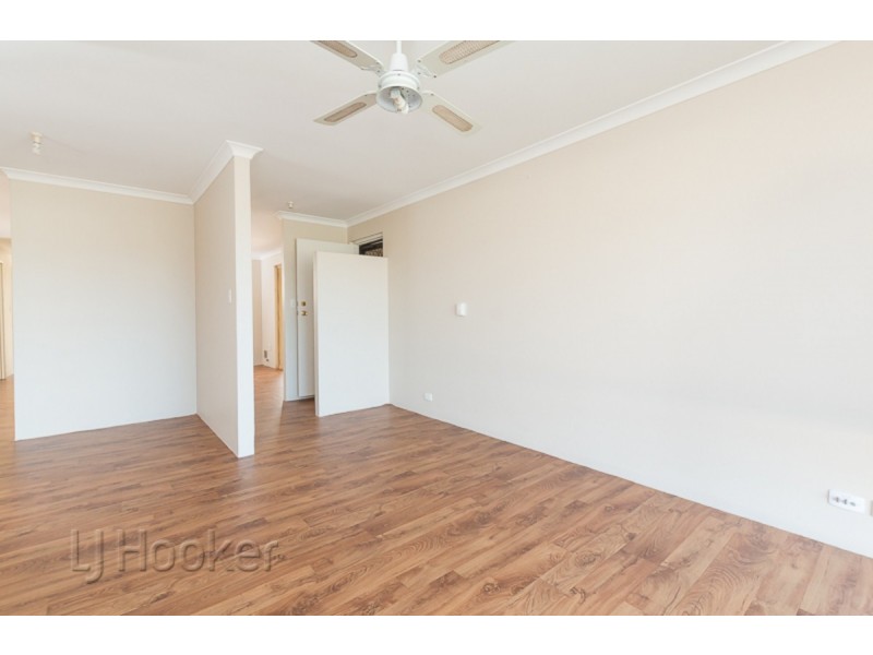 9 Fortescue Road, Cooloongup WA 6168