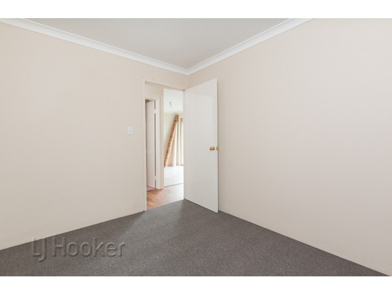 9 Fortescue Road, Cooloongup WA 6168