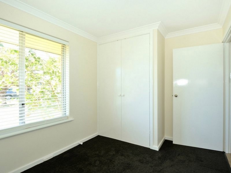 16 Westerly Way, Cooloongup WA 6168