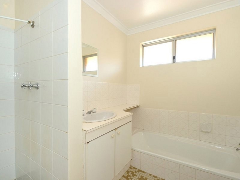 16 Westerly Way, Cooloongup WA 6168