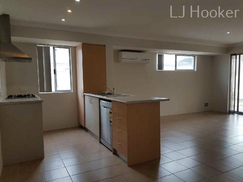 16 Jims Crescent, Secret Harbour WA 6173