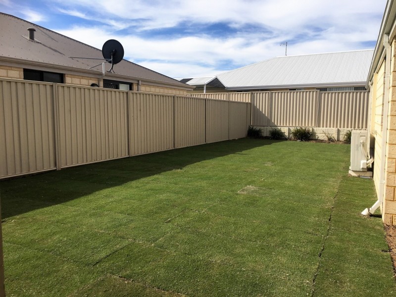 16 Jims Crescent, Secret Harbour WA 6173