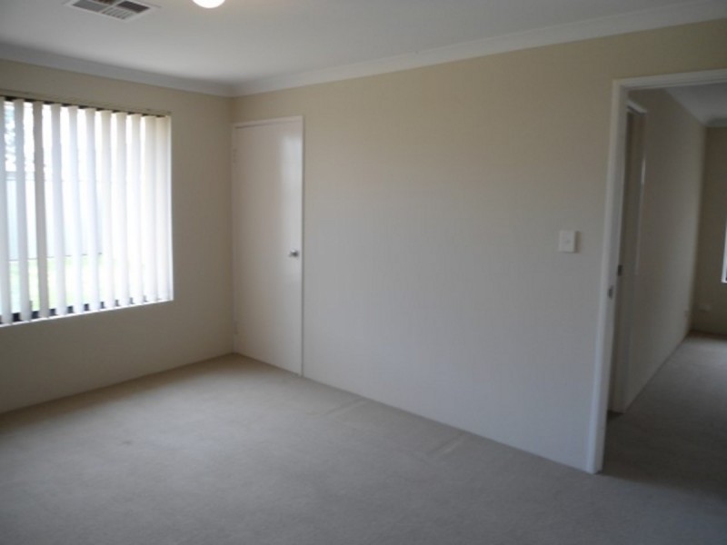 6 Renmark Road, Baldivis WA 6171