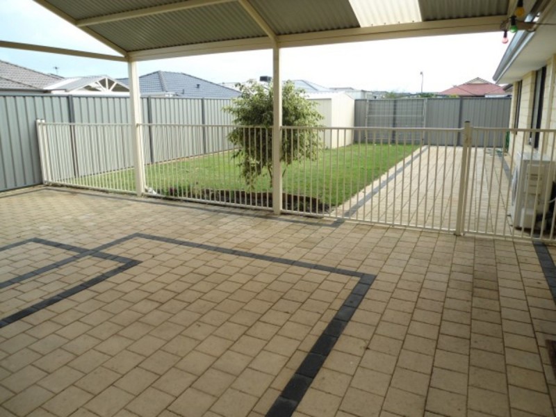 6 Renmark Road, Baldivis WA 6171