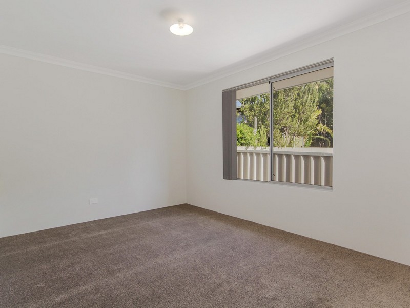 8A McKenzie Road, Shoalwater WA 6169