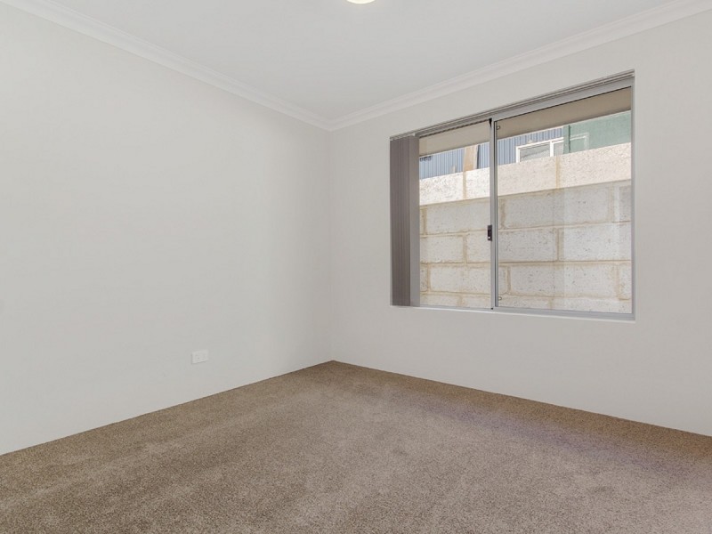 8A McKenzie Road, Shoalwater WA 6169