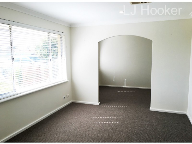 30 Rand Avenue, Waikiki WA 6169