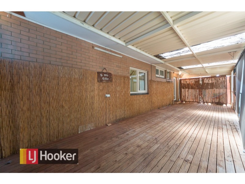 8 Pictor Court, Rockingham WA 6168