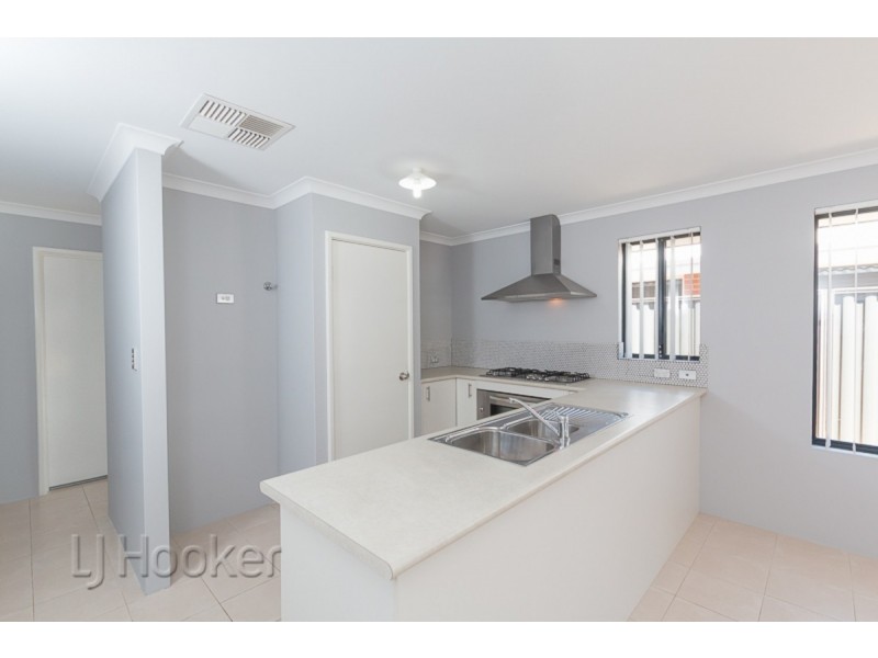 19 Ravensfield Road, Baldivis WA 6171