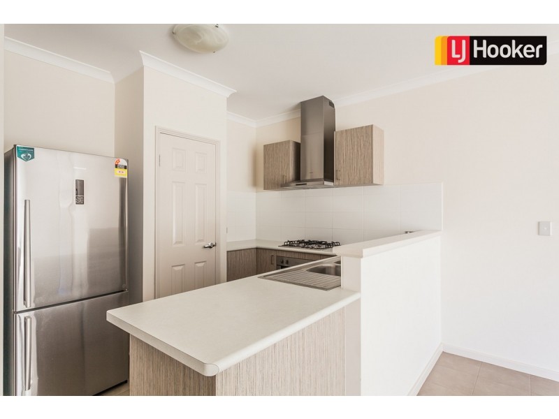 2/133 Harrington Waters Drive, Waikiki WA 6169