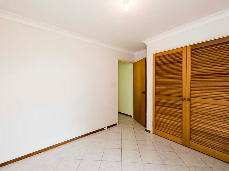 12 Harley Close, Safety Bay WA 6169