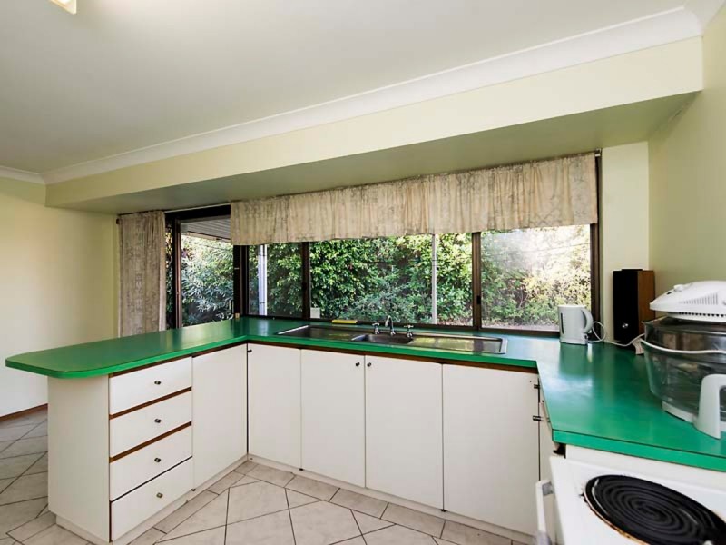 12 Harley Close, Safety Bay WA 6169