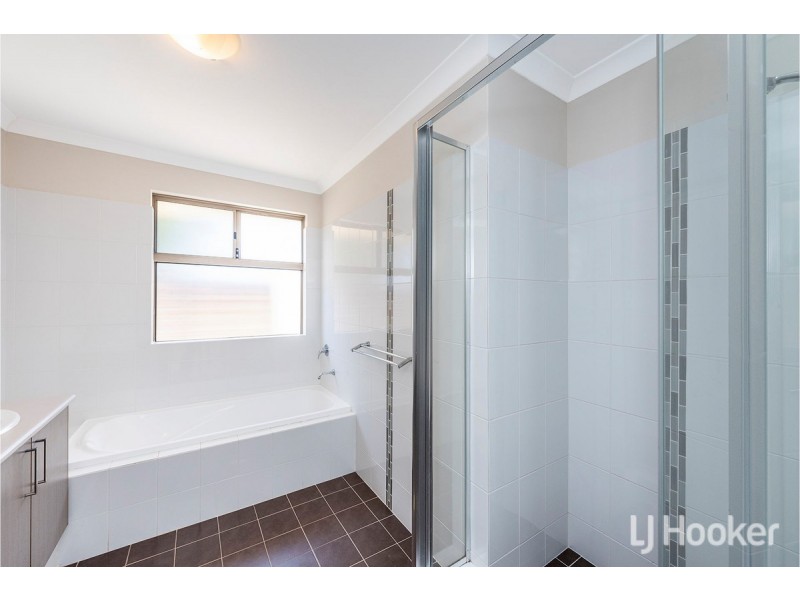 9 D’Arcole Turn, Secret Harbour WA 6173