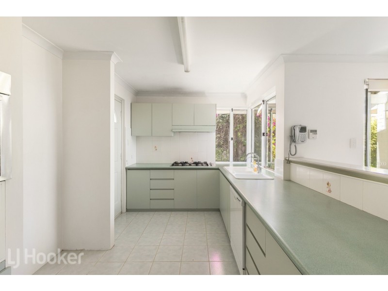 129 Penguin Road, Safety Bay WA 6169