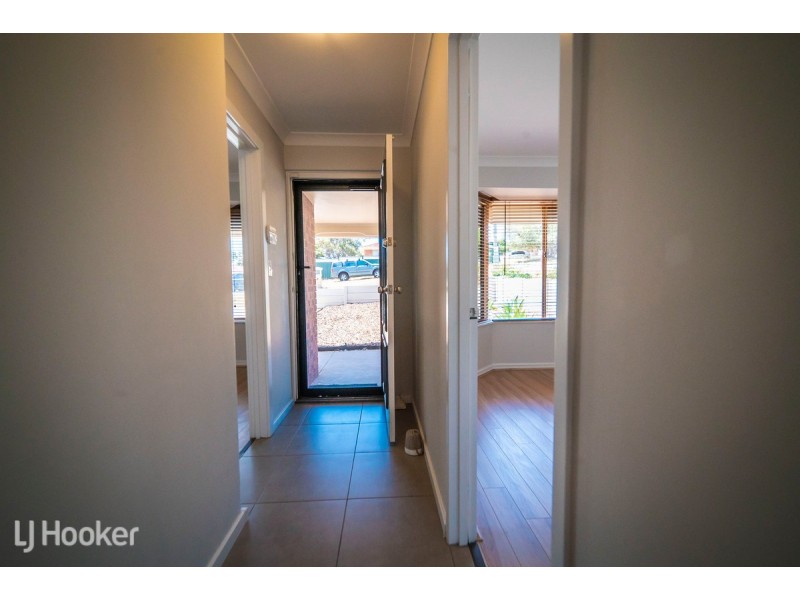39 Bickner Way, Parmelia WA 6167