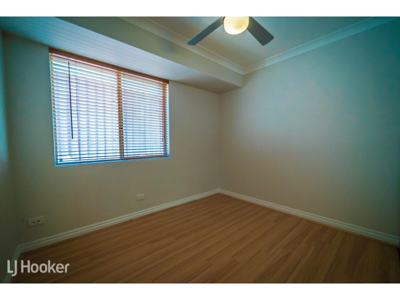 39 Bickner Way, Parmelia WA 6167