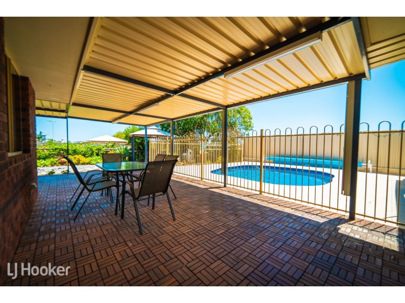 39 Bickner Way, Parmelia WA 6167