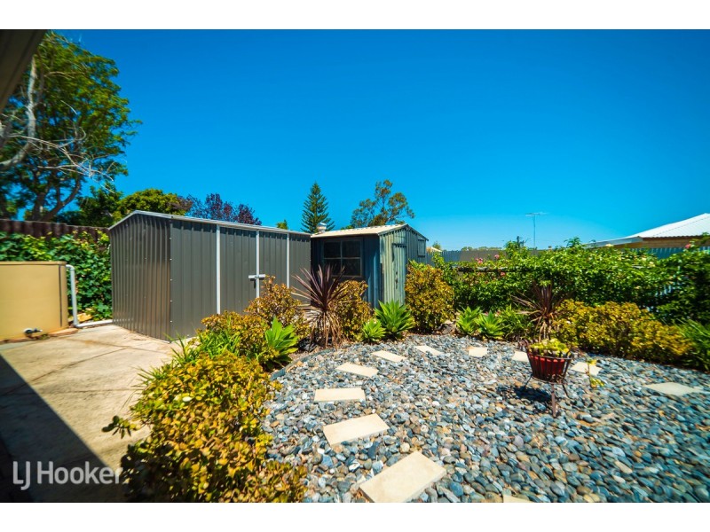 39 Bickner Way, Parmelia WA 6167