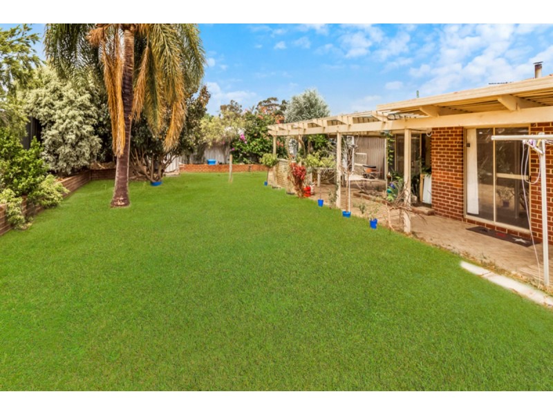 19 Solquest Way, Cooloongup WA 6168