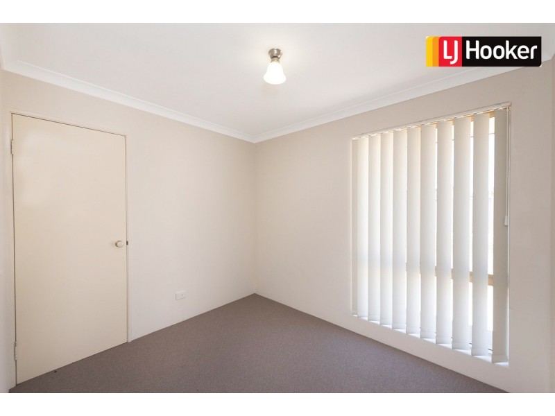 11 Pallarup Grove, Waikiki WA 6169