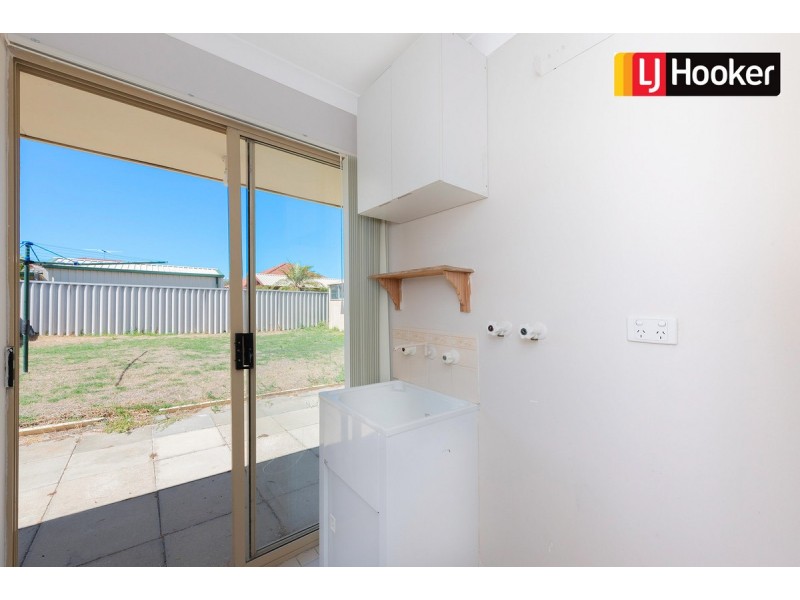 11 Pallarup Grove, Waikiki WA 6169