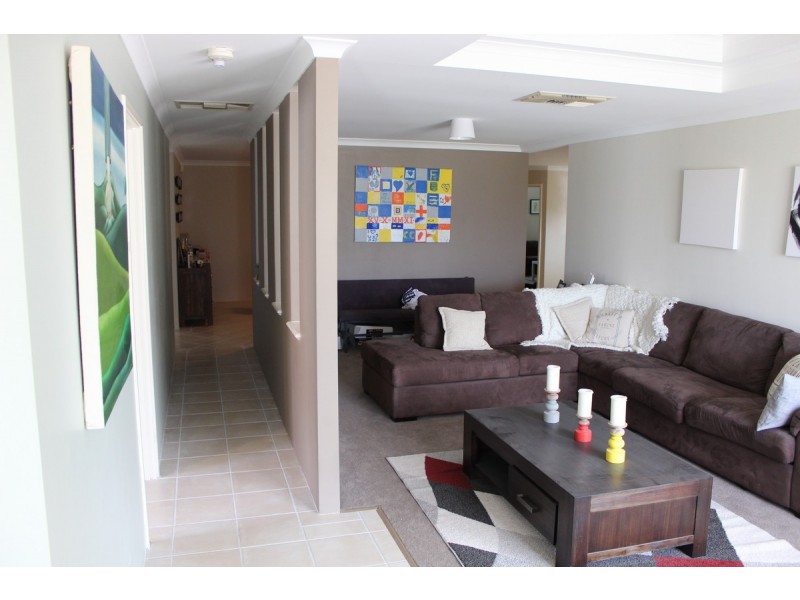 5 Cable Retreat, Waikiki WA 6169