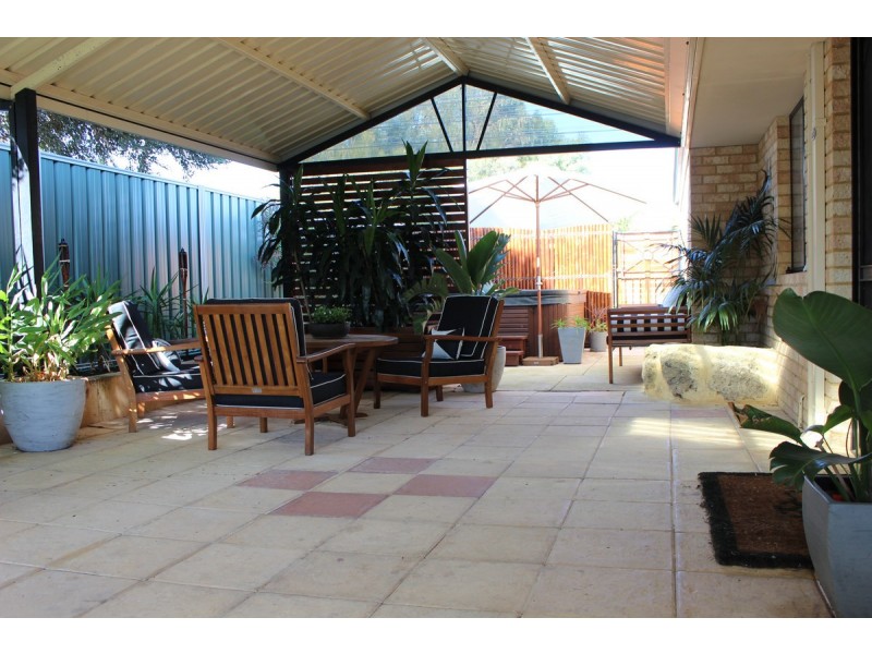 5 Cable Retreat, Waikiki WA 6169