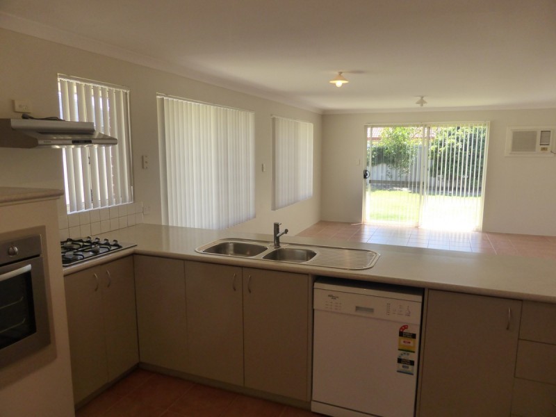 17 Toledo Circuit, Port Kennedy WA 6172