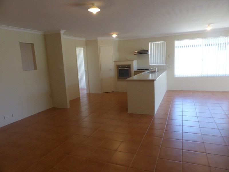 17 Toledo Circuit, Port Kennedy WA 6172