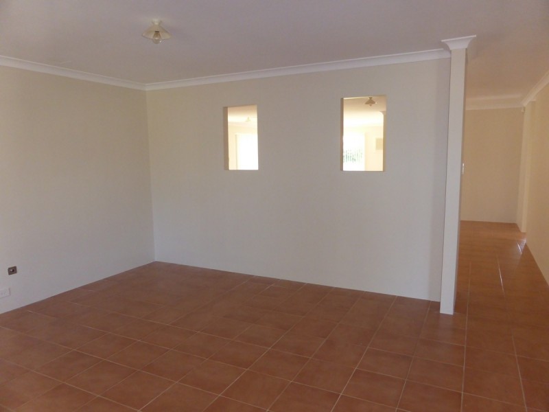 17 Toledo Circuit, Port Kennedy WA 6172