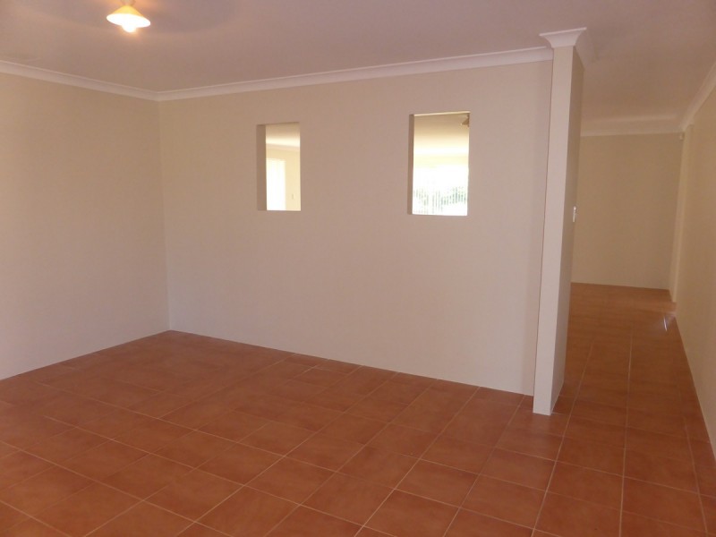 17 Toledo Circuit, Port Kennedy WA 6172